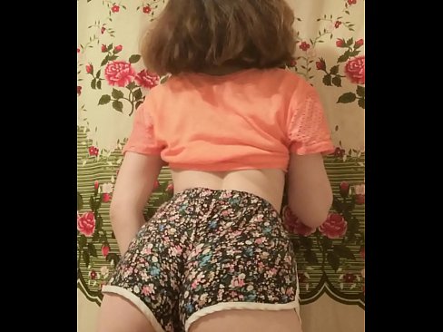 ❤️ Vogëlushja e re seksi duke zhveshur pantallonat e shkurtra në kamera ☑ Seks tek ne sq.mathem-1-class.ru ☑