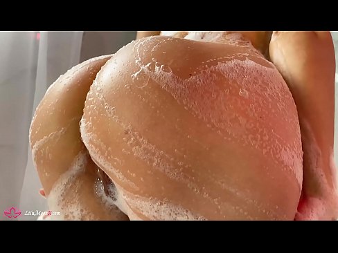 ❤️ Zeshkania masturbon pidhin me vibrator deri në orgazmë intensive në dush ☑ Seks tek ne sq.mathem-1-class.ru ☑